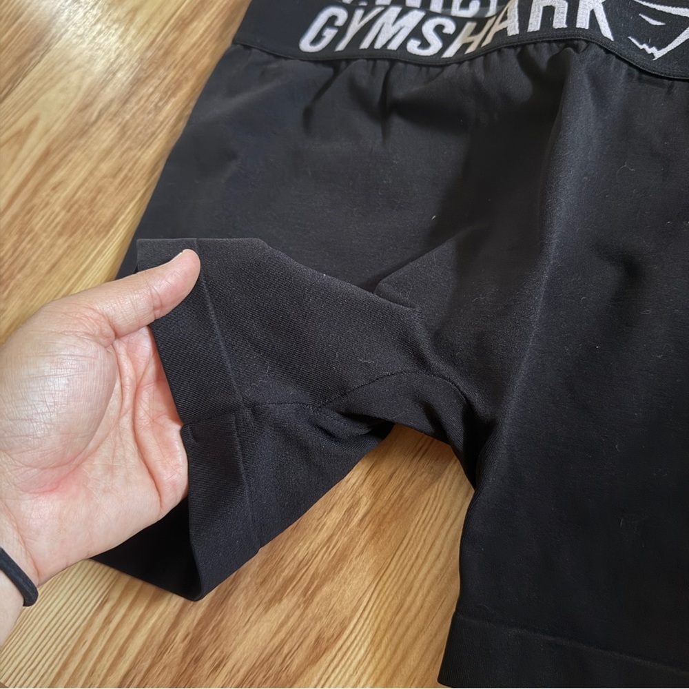 Gymshark Black Seamless High-Waist Bike Shorts with Branded Waistband / Size M - Picture 3 of 5